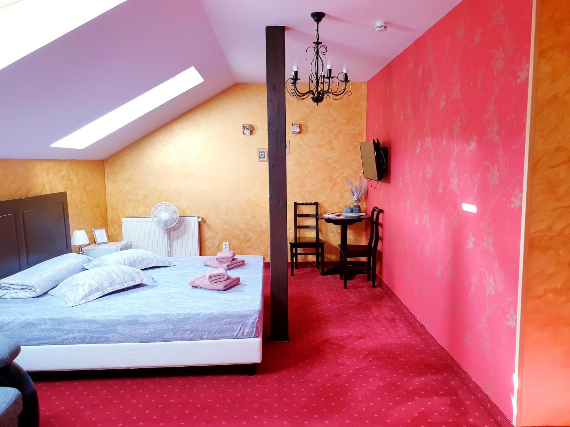 Am Goldberg Hotel Сигишоара Екстериор снимка
